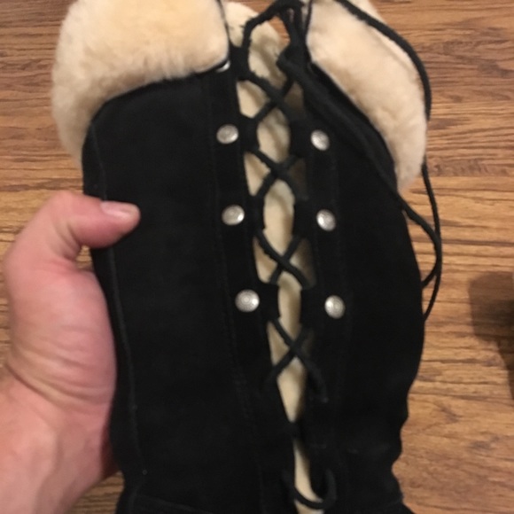 ⚪️ UGG’s!!!!  Black Suede with Fur ⚪️ - Picture 4 of 8